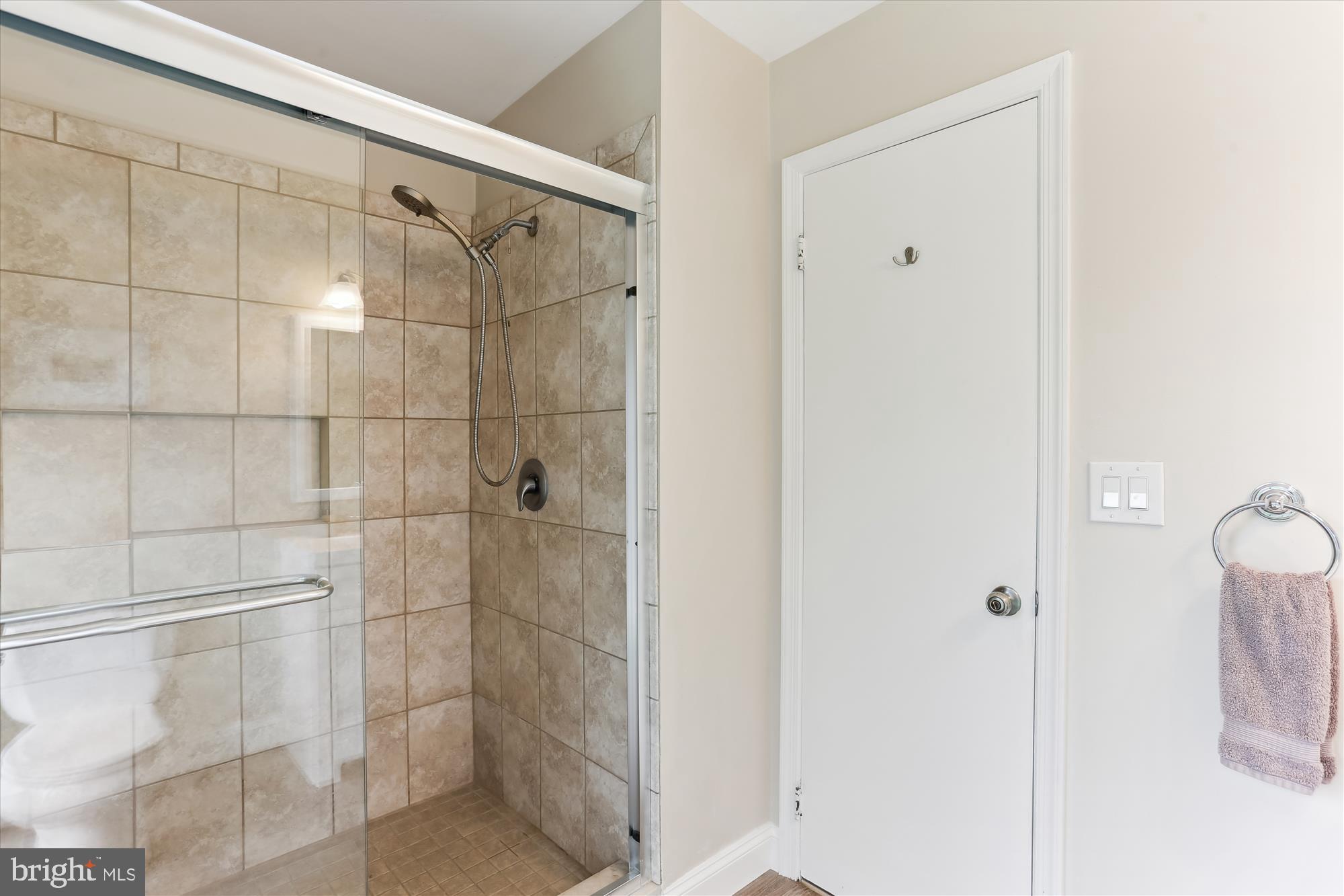 POTOMAC SPRINGS - Residential