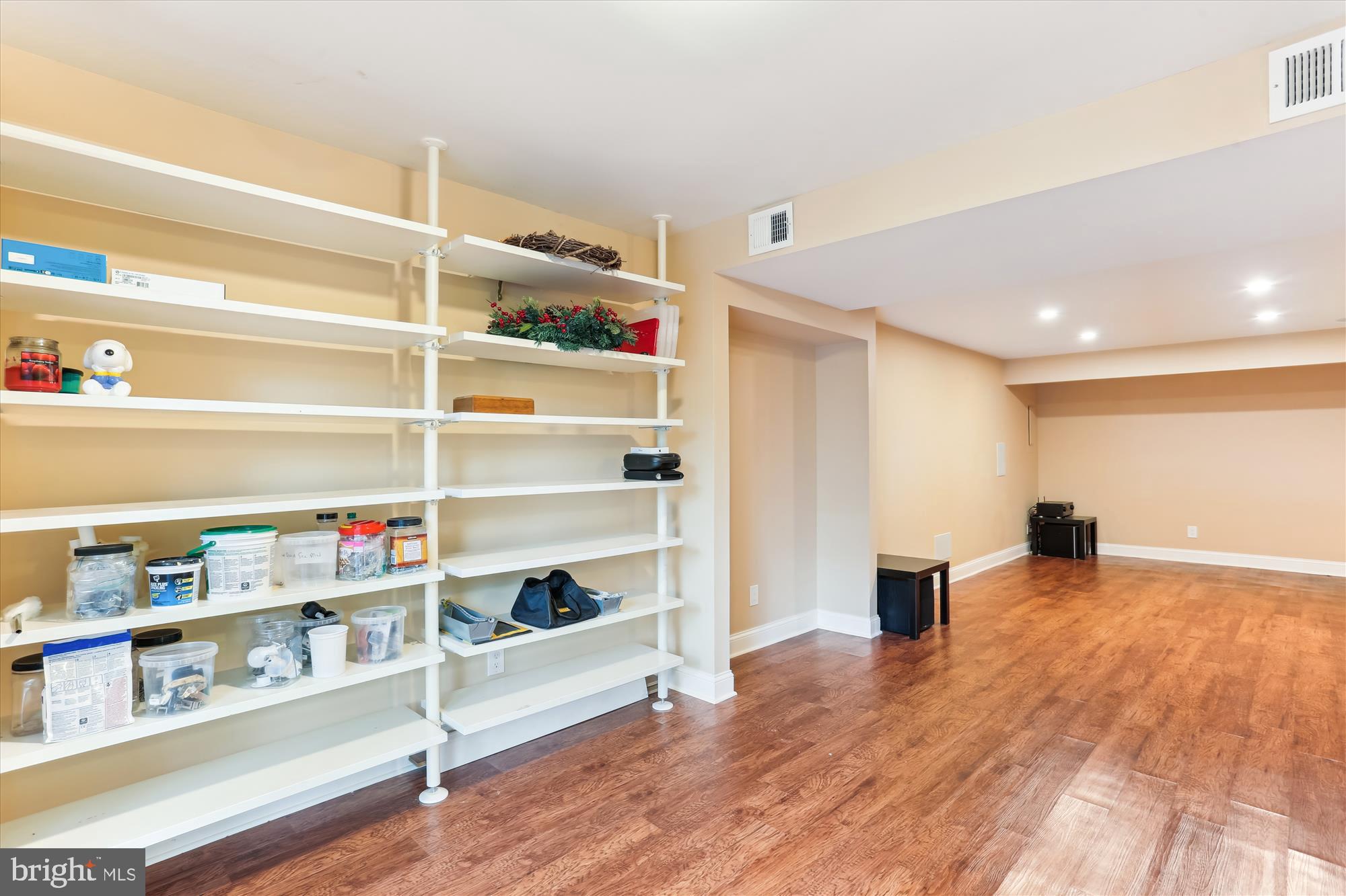 POTOMAC SPRINGS - Residential