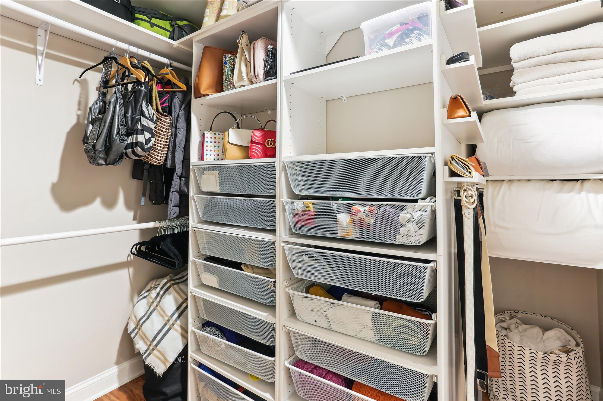 POTOMAC SPRINGS - Residential