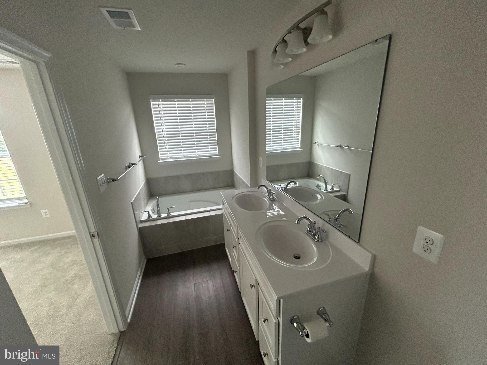 WILDERNESS SHORES - Residential Lease