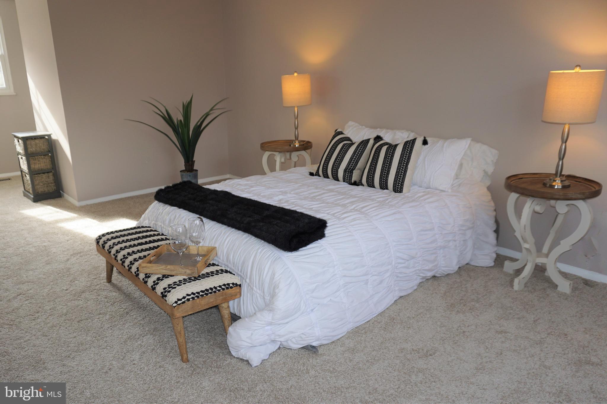 HAMMOND VILLAGE - Residential