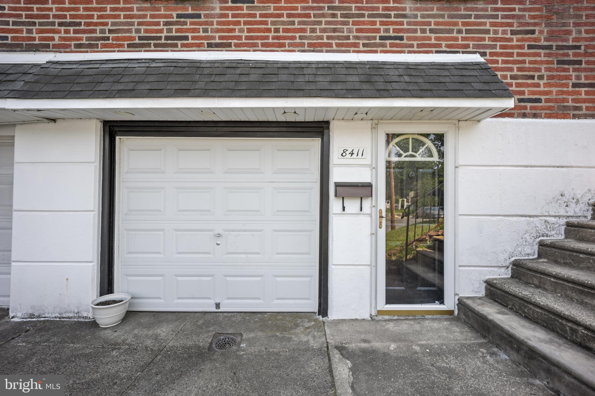 8411 STRAHLE TERRACE