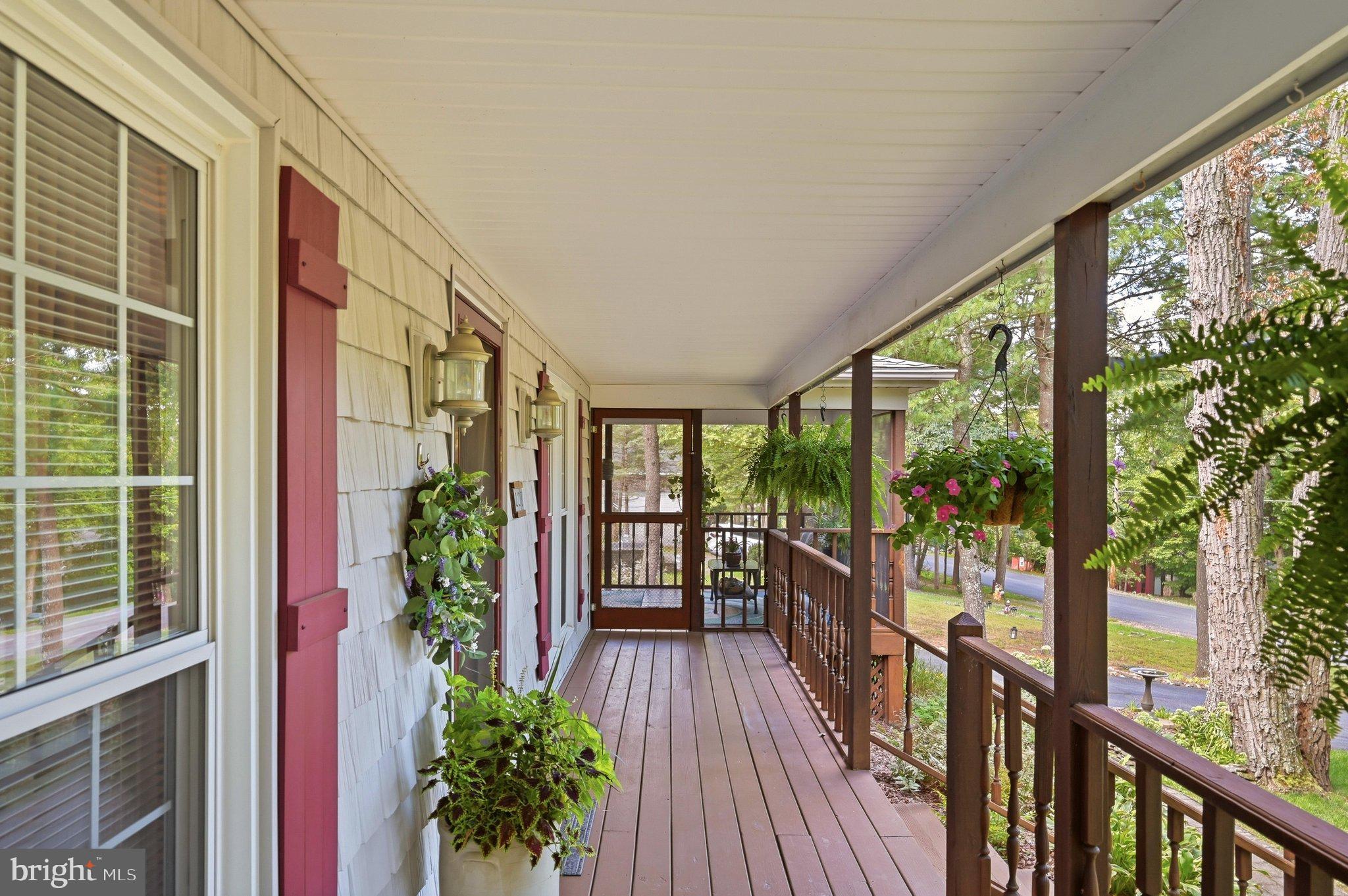 228 FAIRWAY CIRCLE