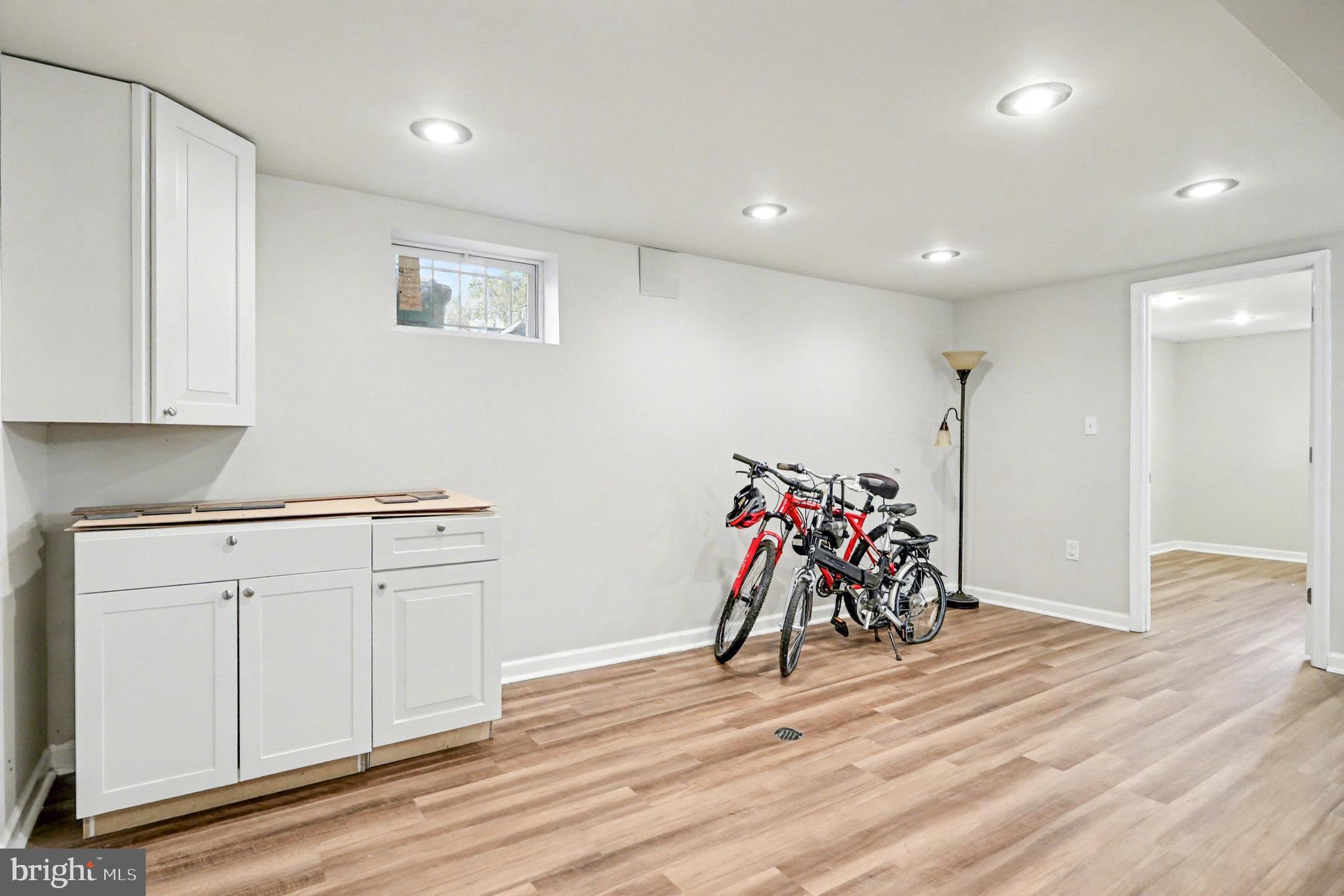 MICHIGAN PARK HILLS - Residential