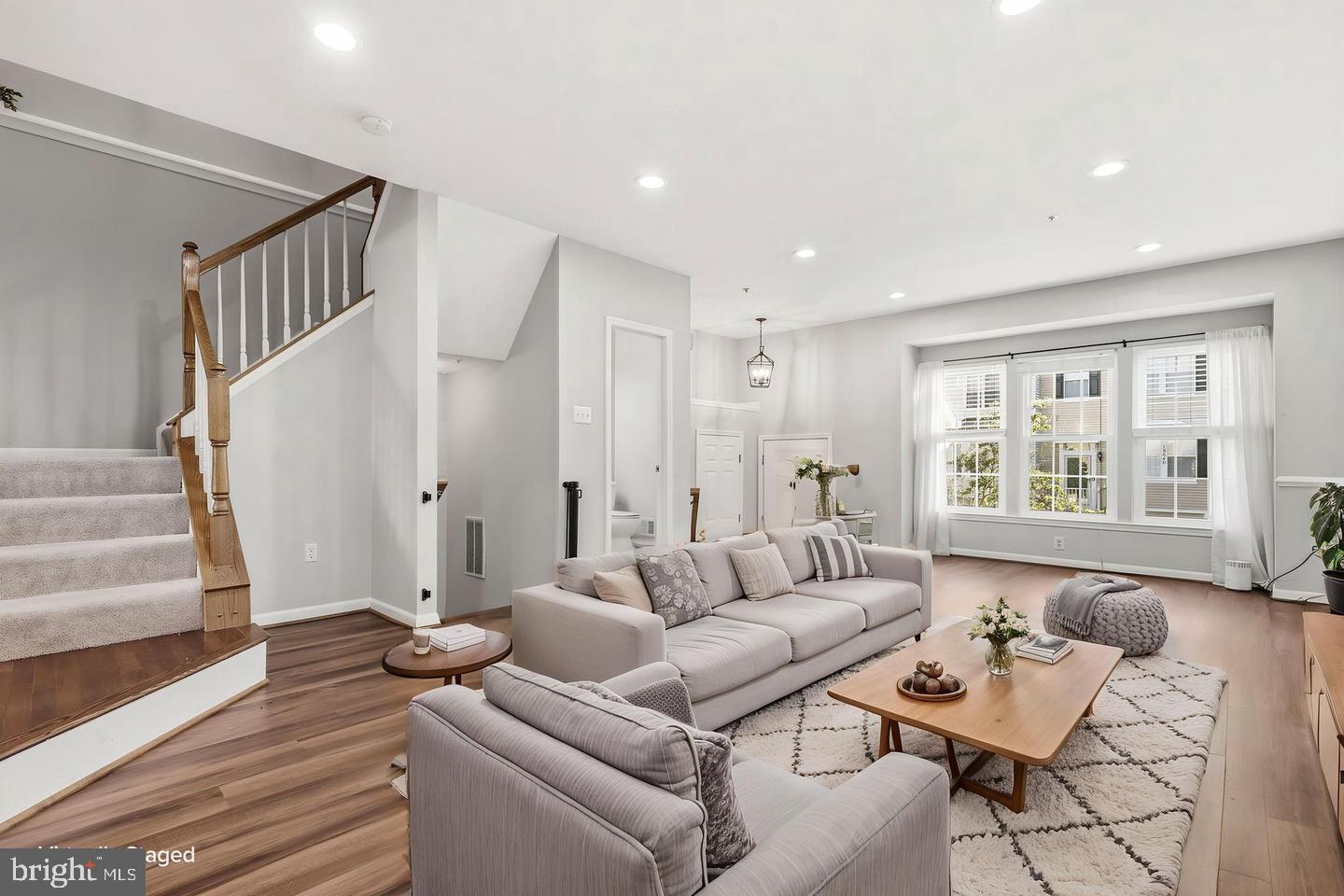 18639 CLOVERCREST CIRCLE