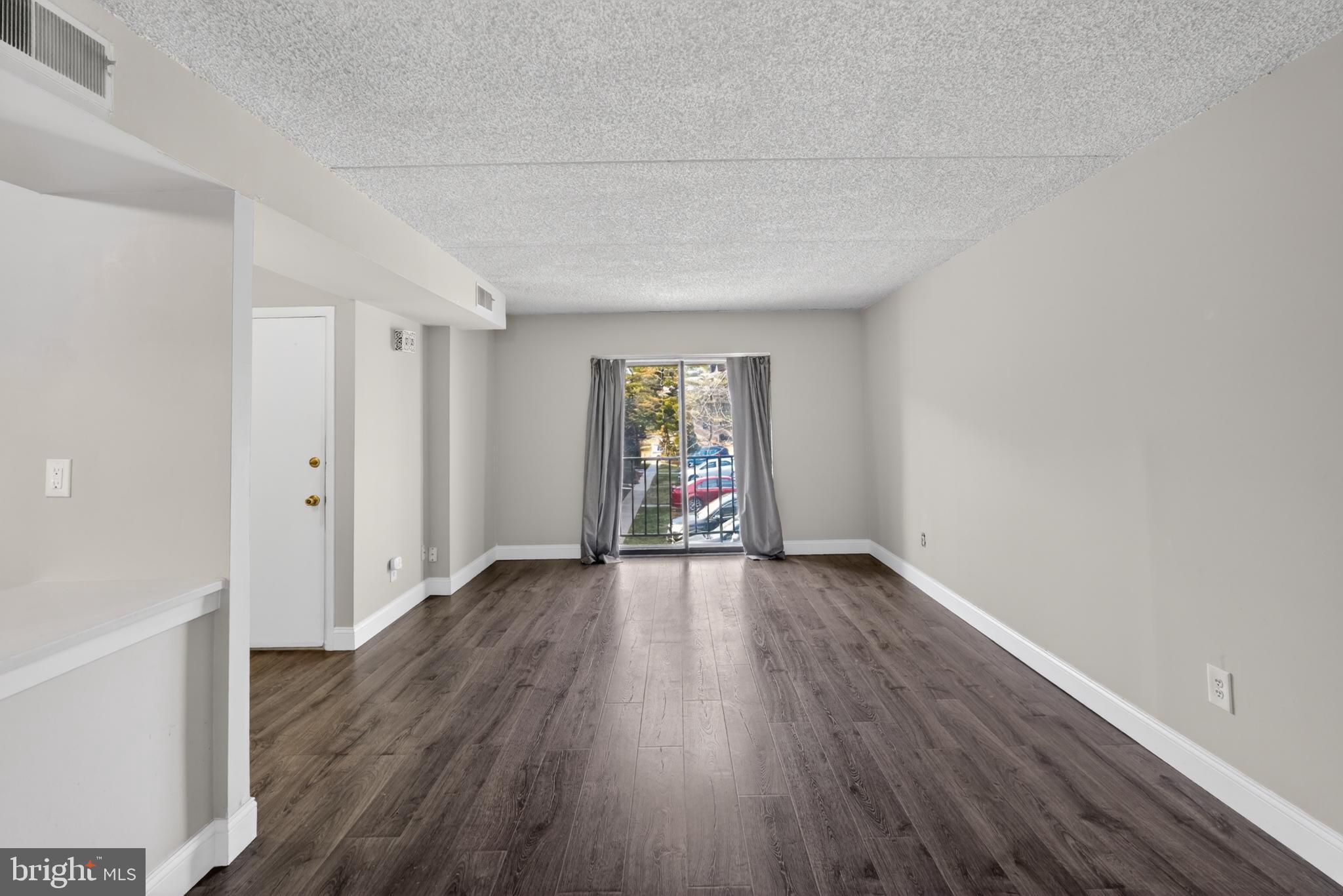 SAYBROOK VIL - Residential