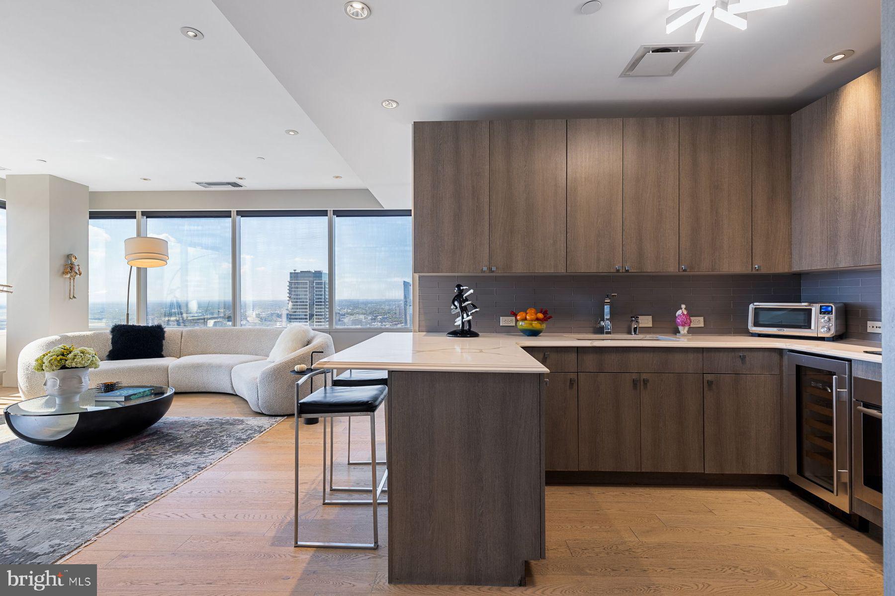 CENTER CITY - Residential