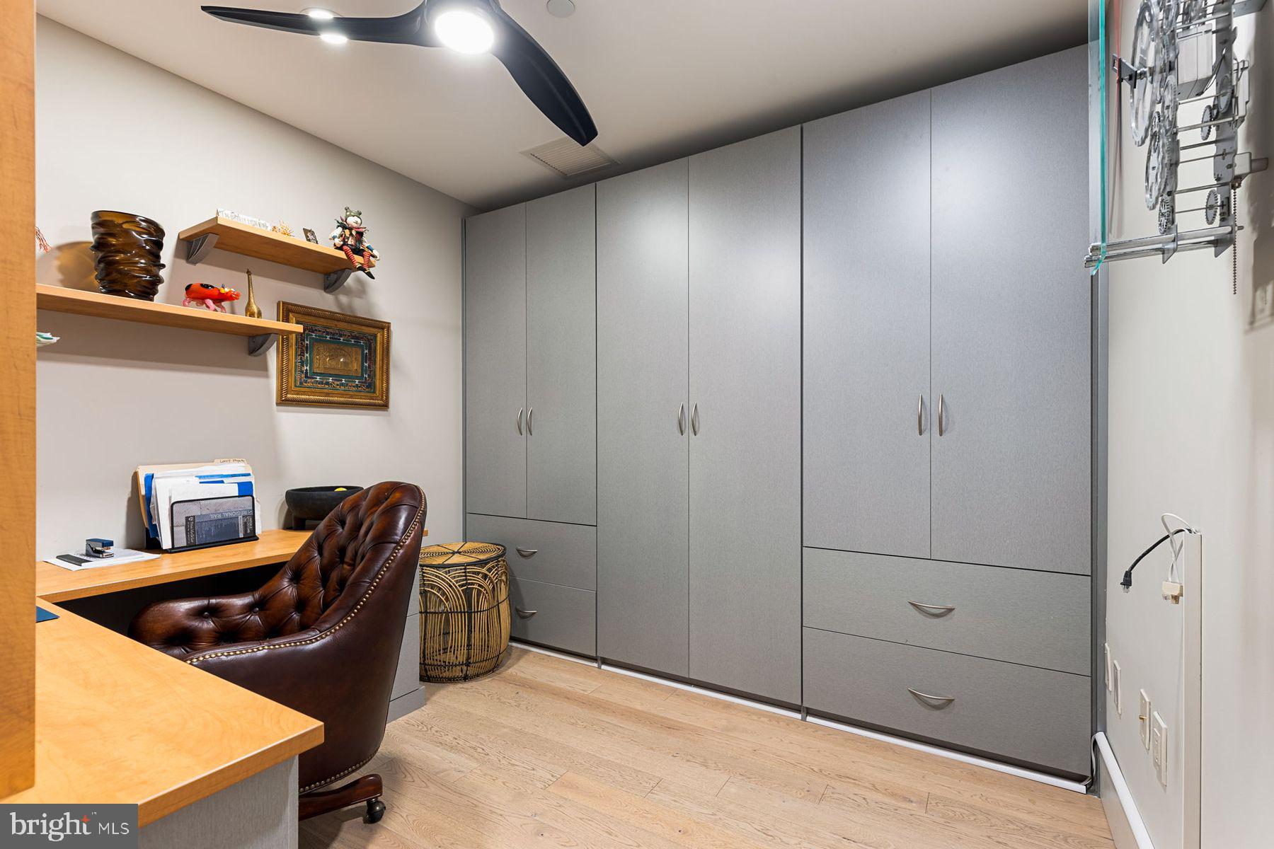 CENTER CITY - Residential