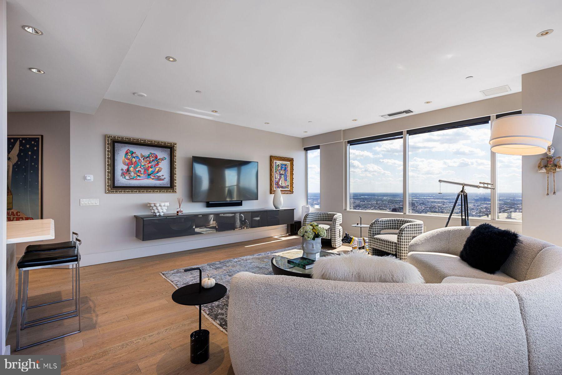 CENTER CITY - Residential