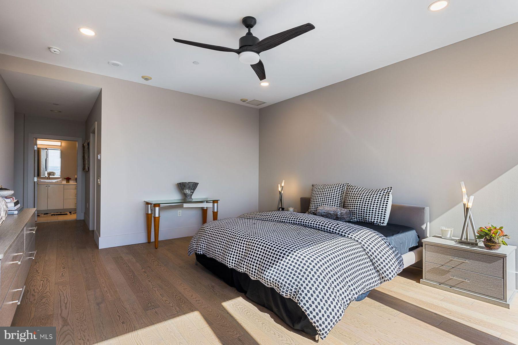 CENTER CITY - Residential