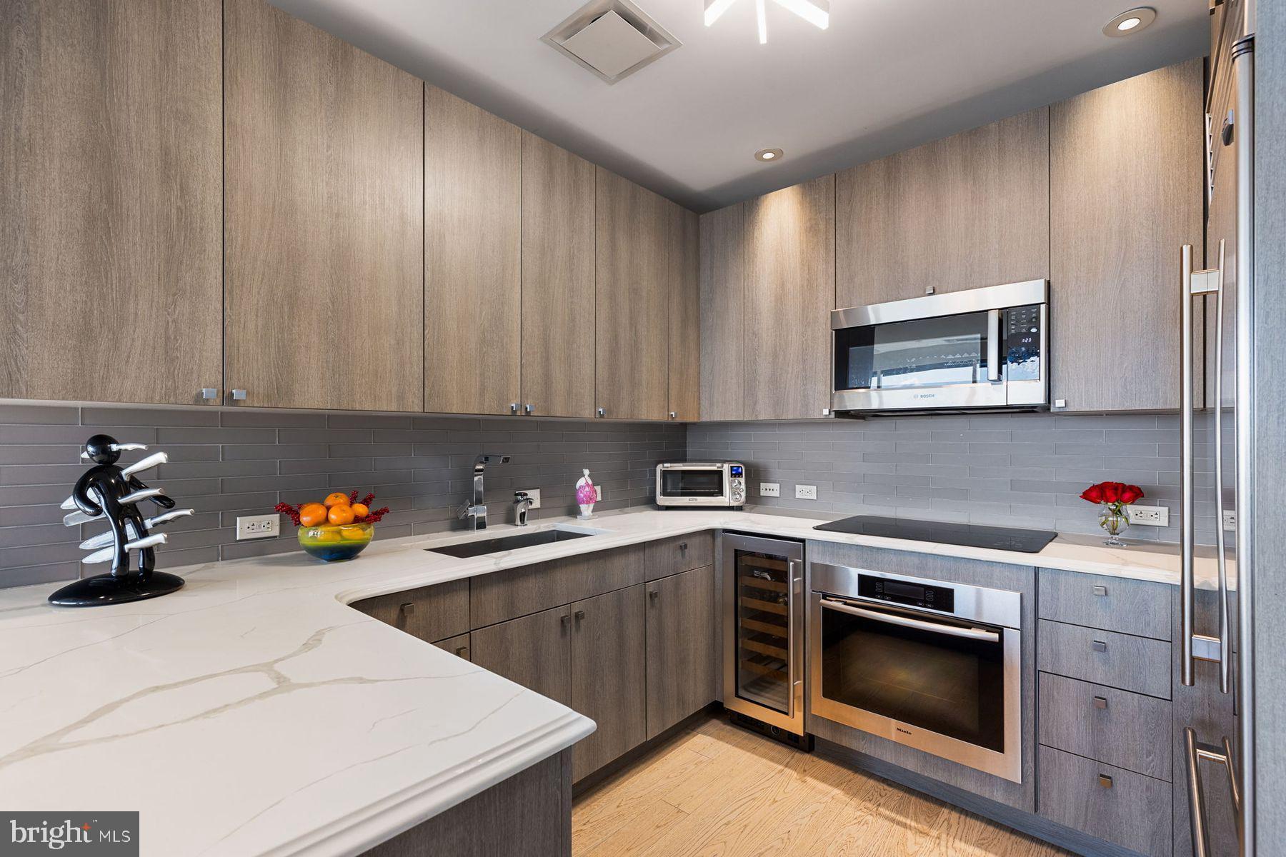 CENTER CITY - Residential