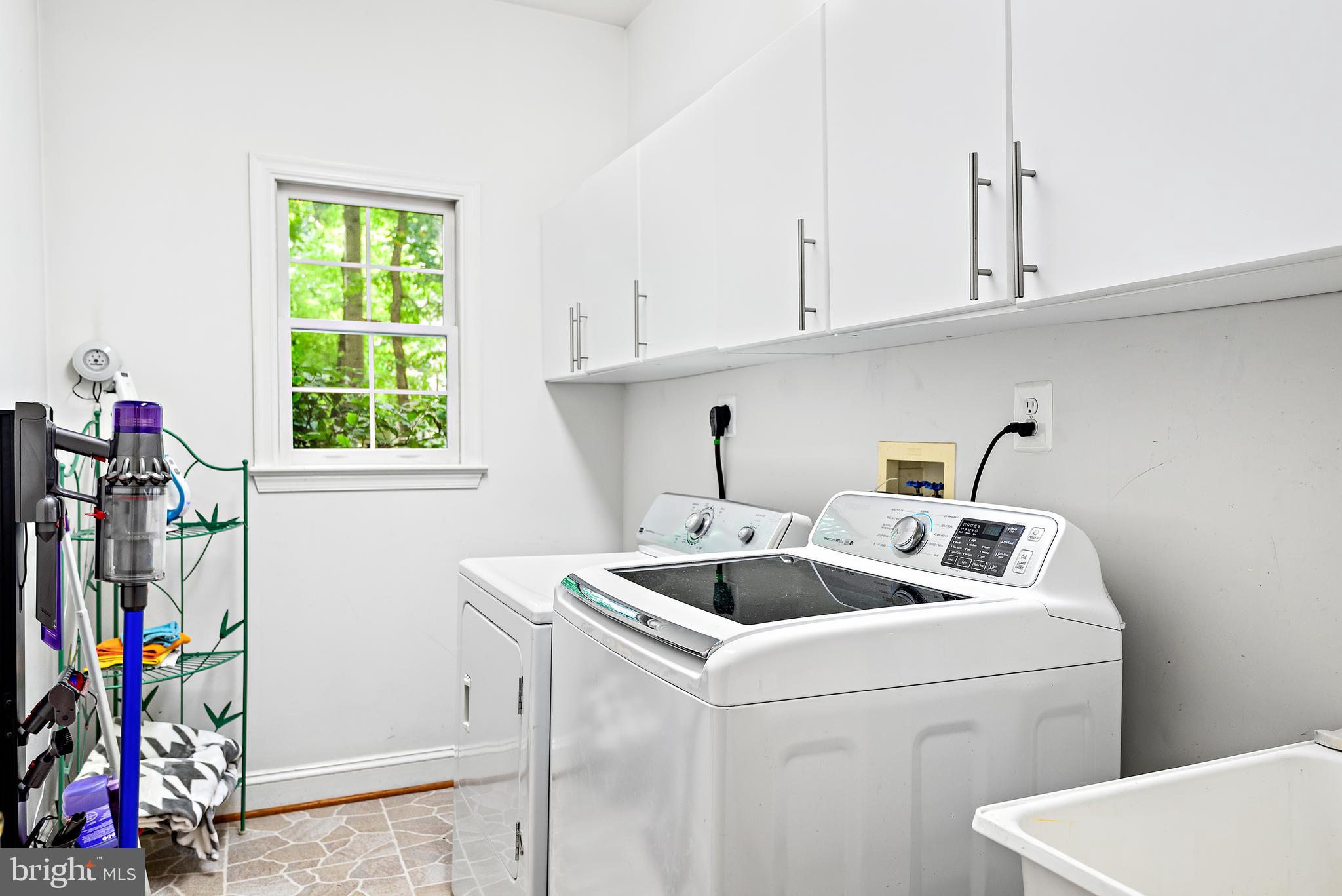 GRANBY WOODS - Residential