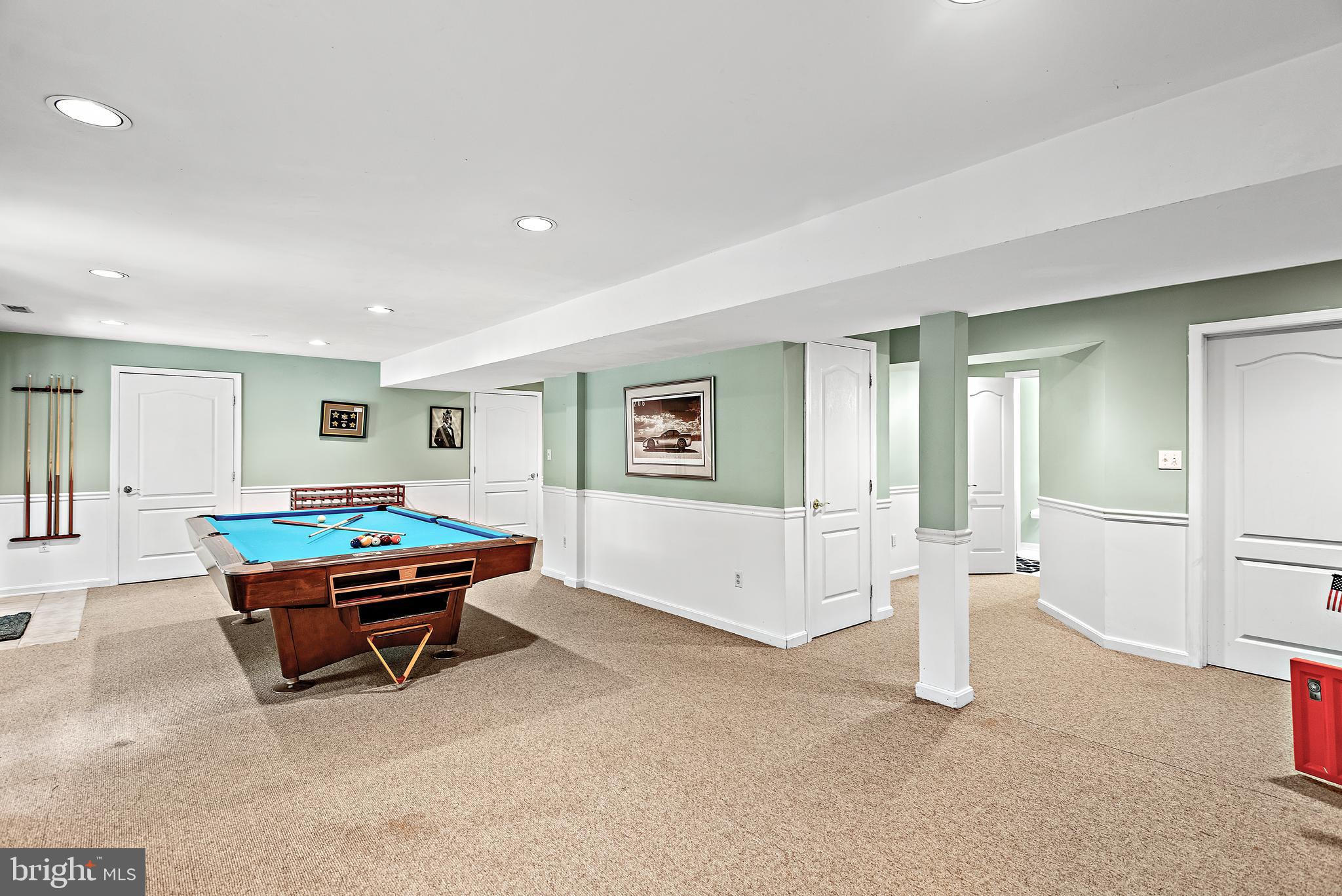 GRANBY WOODS - Residential