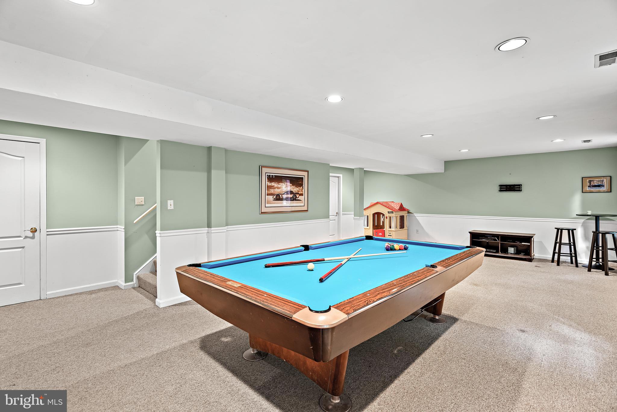 GRANBY WOODS - Residential