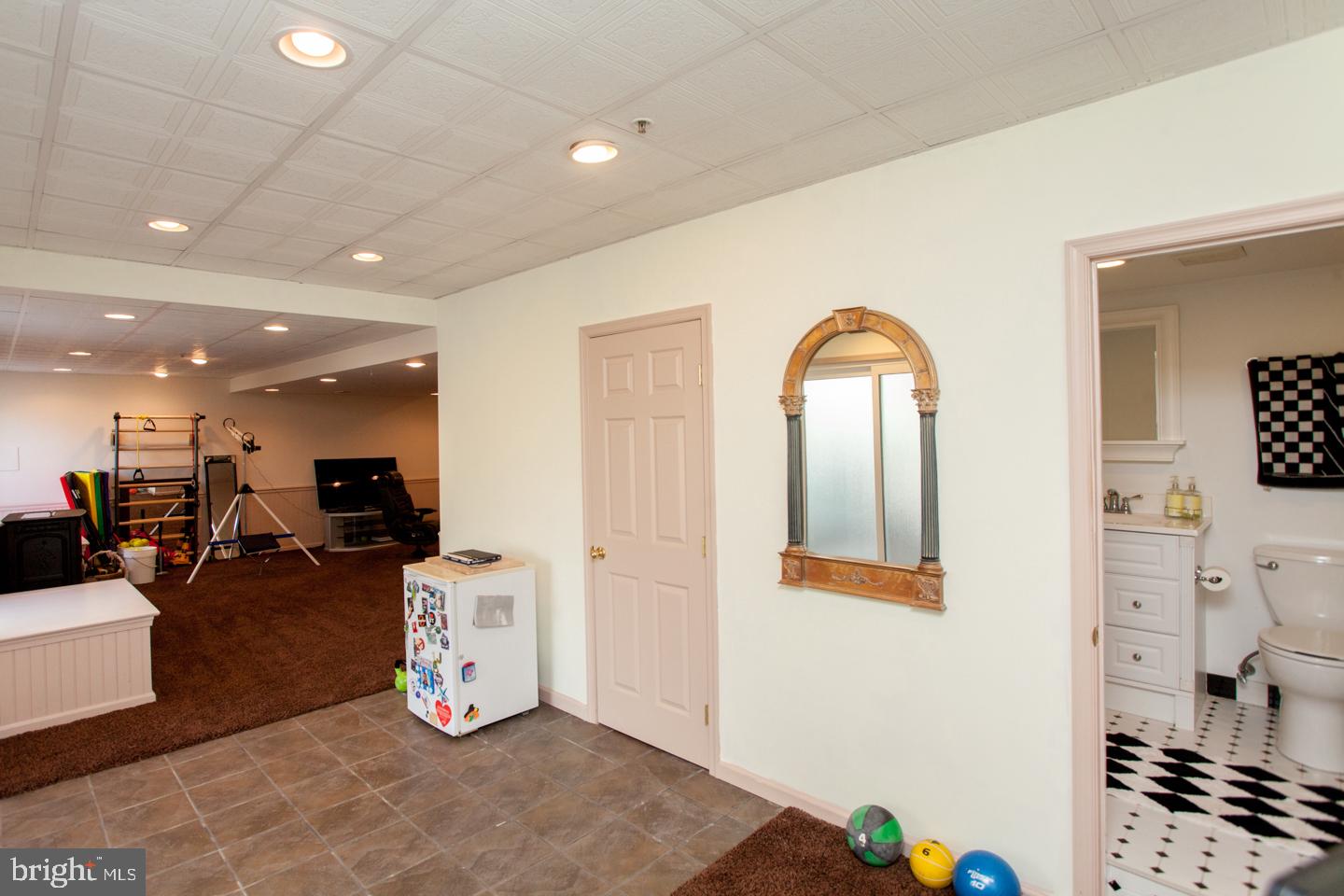 WARRINGTON HUNT - Residential