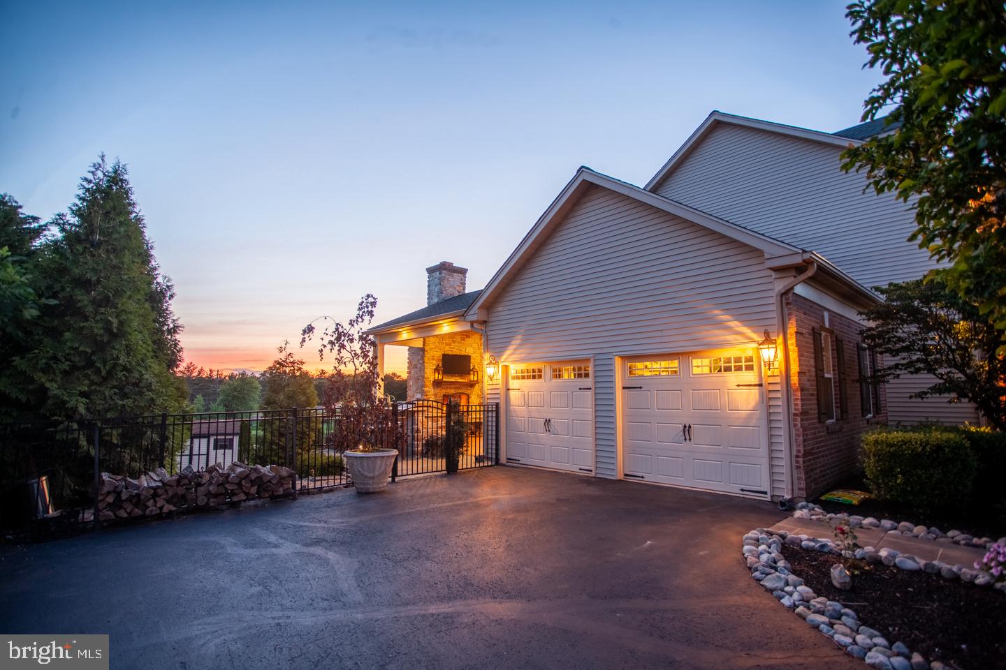 WARRINGTON HUNT - Residential