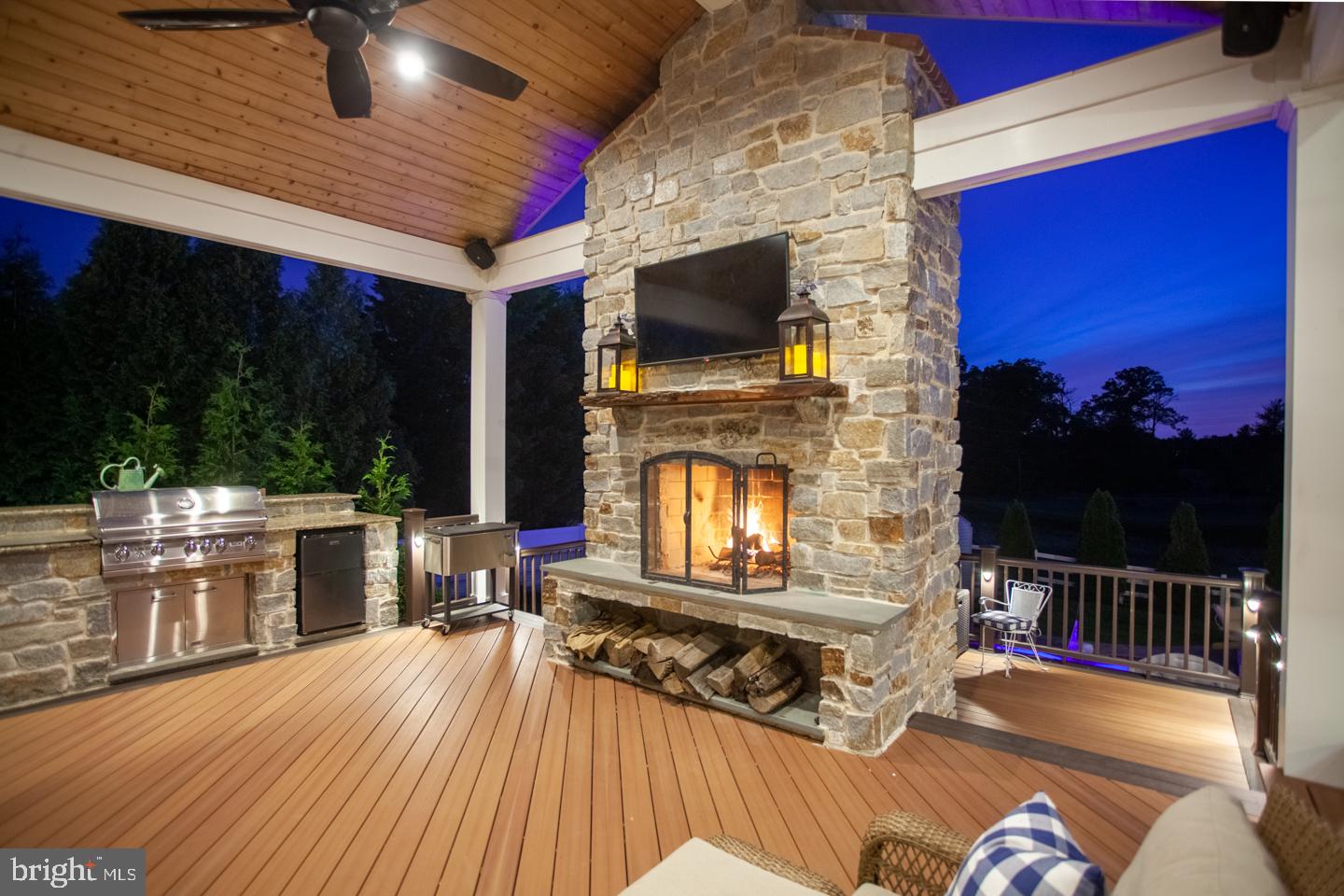 WARRINGTON HUNT - Residential