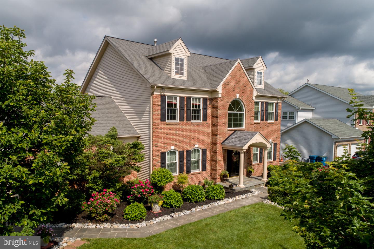 WARRINGTON HUNT - Residential