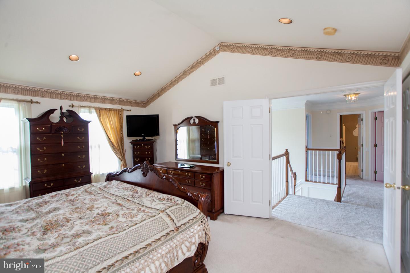 WARRINGTON HUNT - Residential