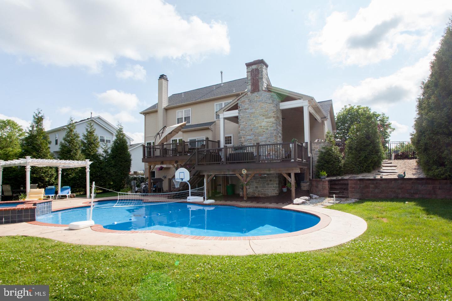 WARRINGTON HUNT - Residential