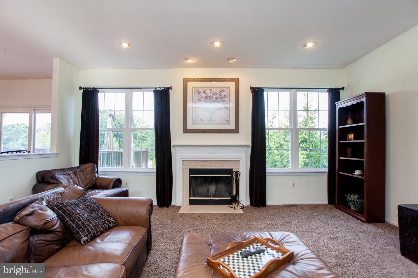 WARRINGTON HUNT - Residential