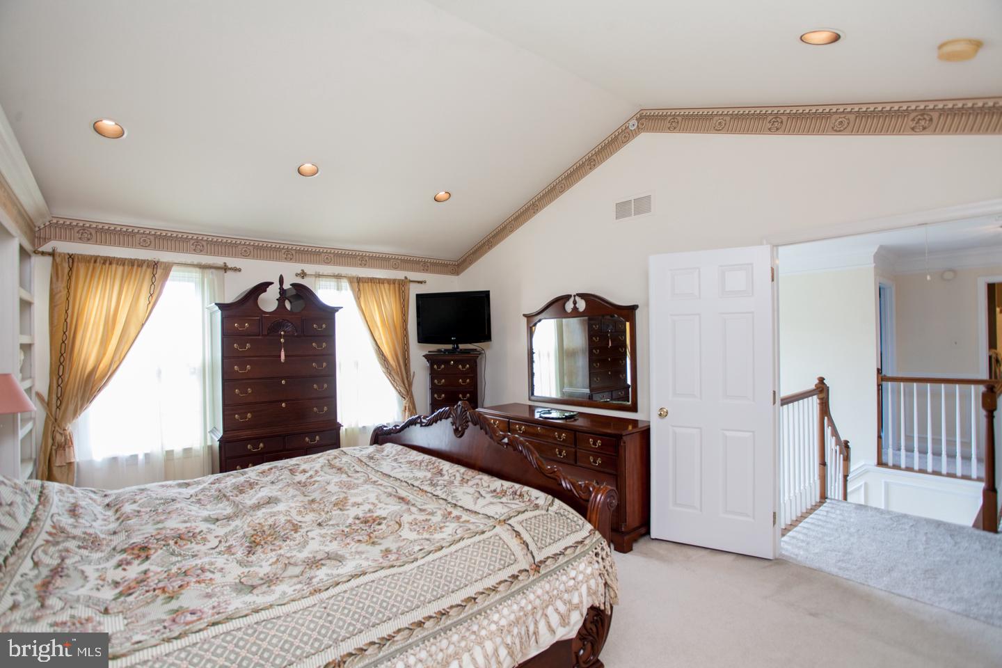 WARRINGTON HUNT - Residential