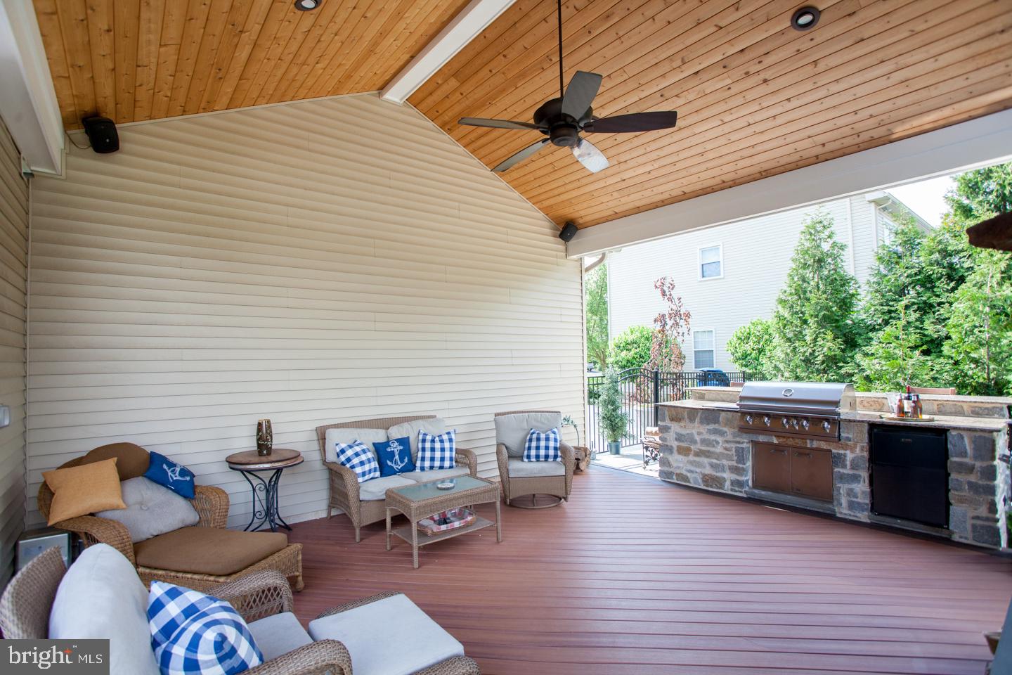 WARRINGTON HUNT - Residential