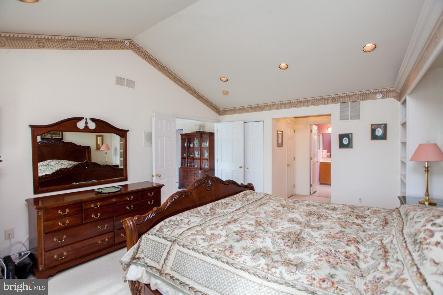 WARRINGTON HUNT - Residential