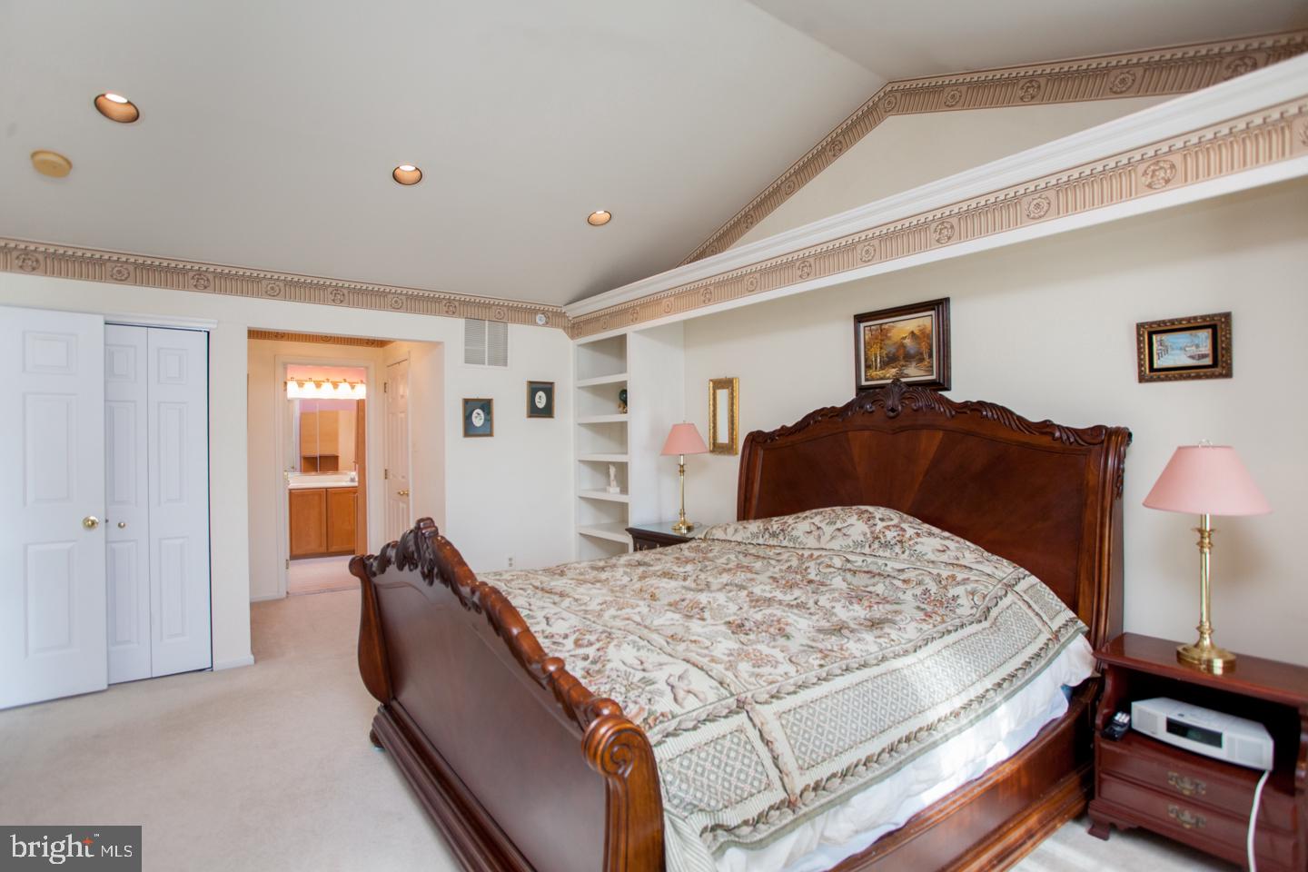 WARRINGTON HUNT - Residential