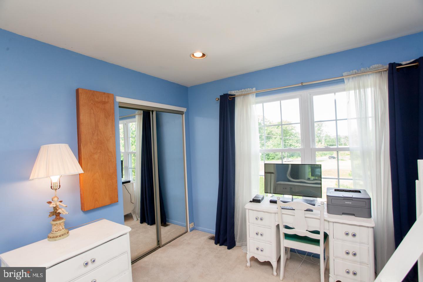 WARRINGTON HUNT - Residential