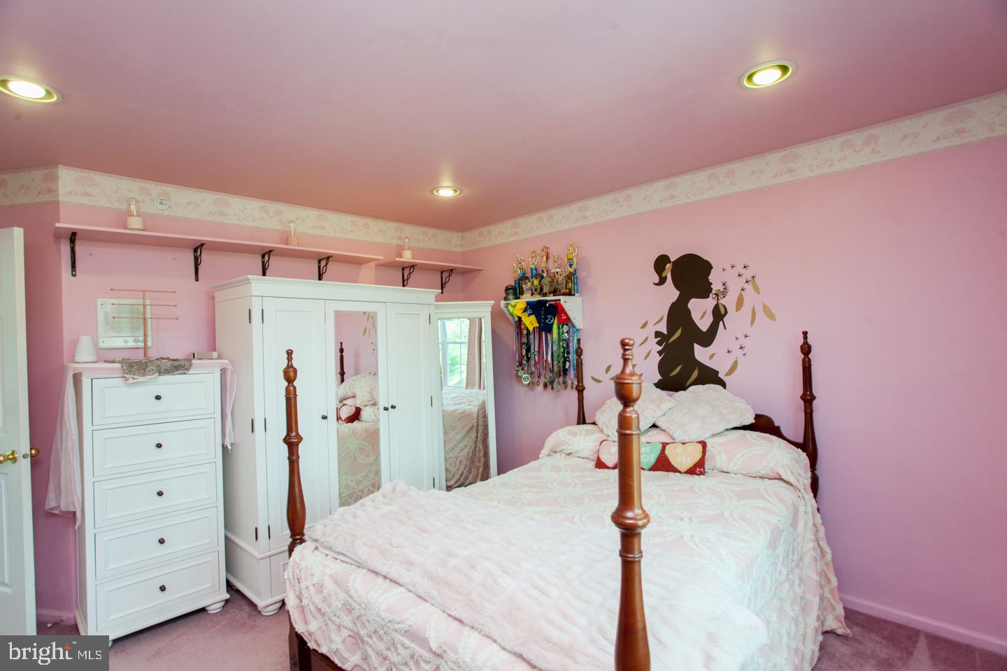 WARRINGTON HUNT - Residential