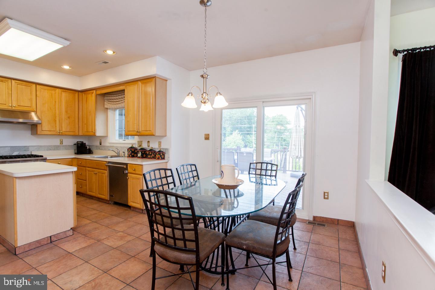 WARRINGTON HUNT - Residential