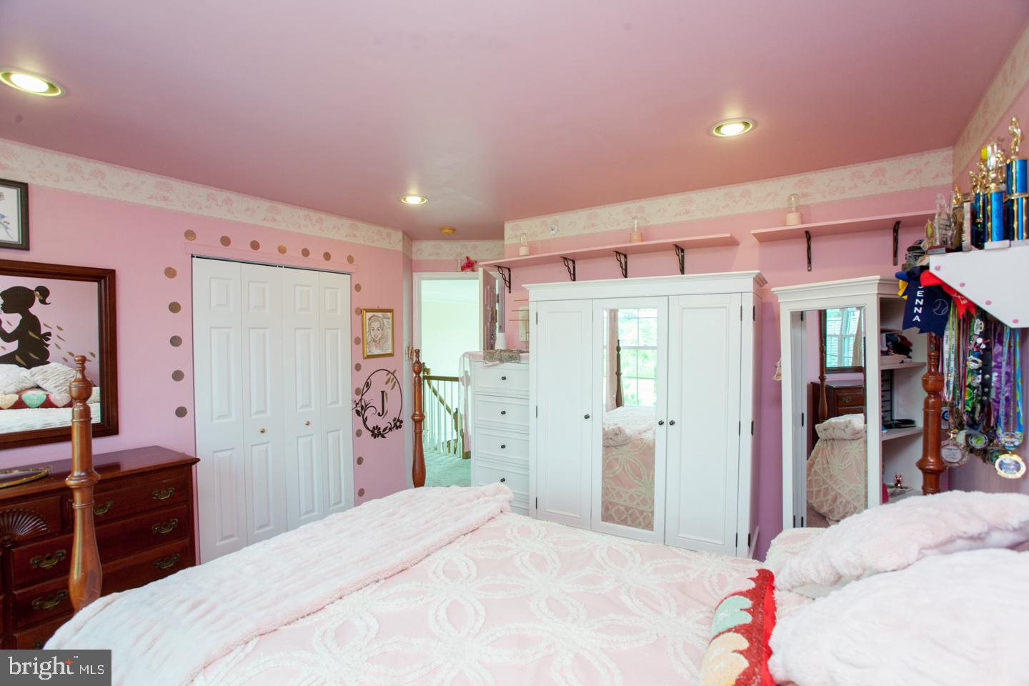 WARRINGTON HUNT - Residential