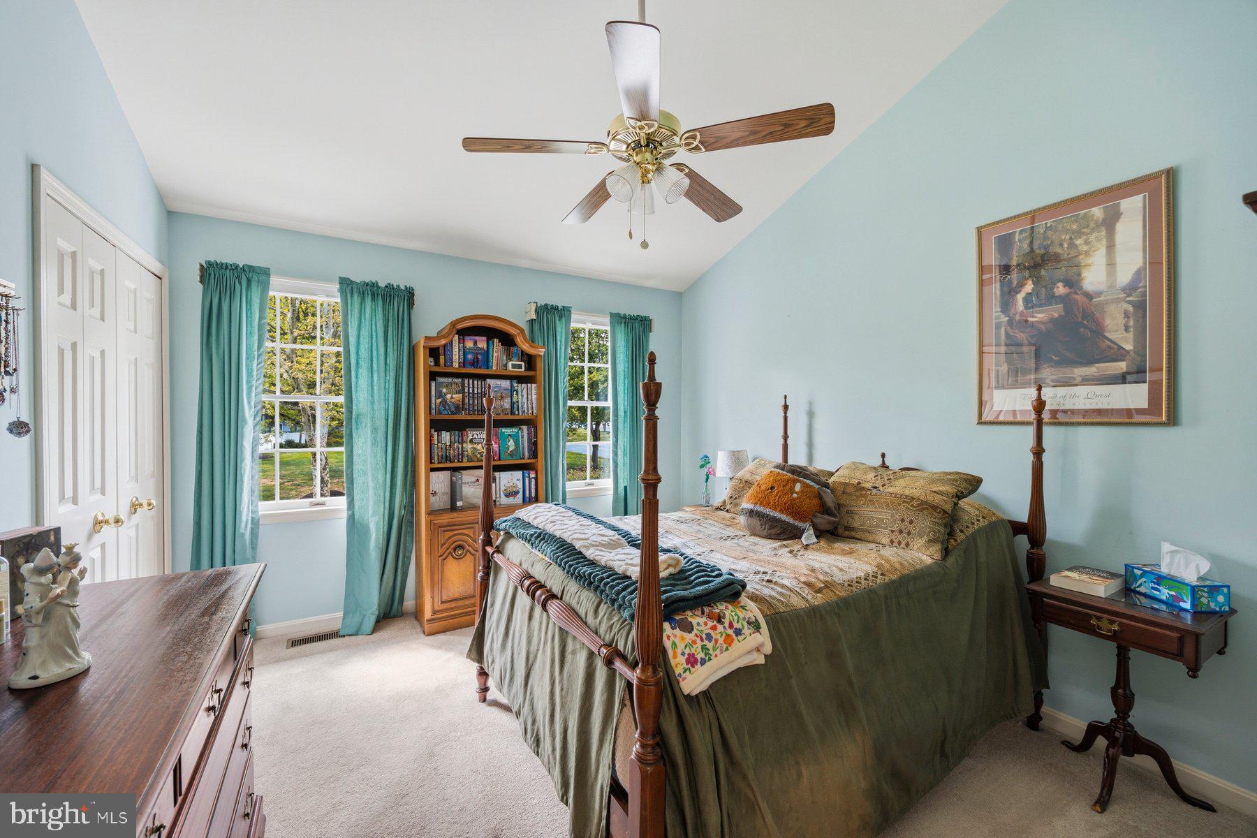 FONT HILL - Residential