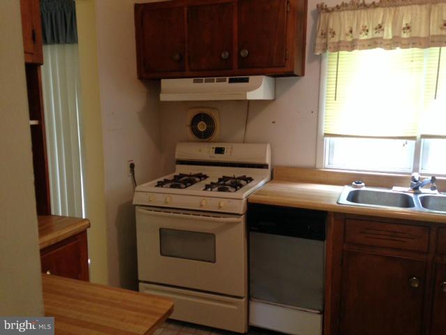 ABERDEEN HILLS - Residential