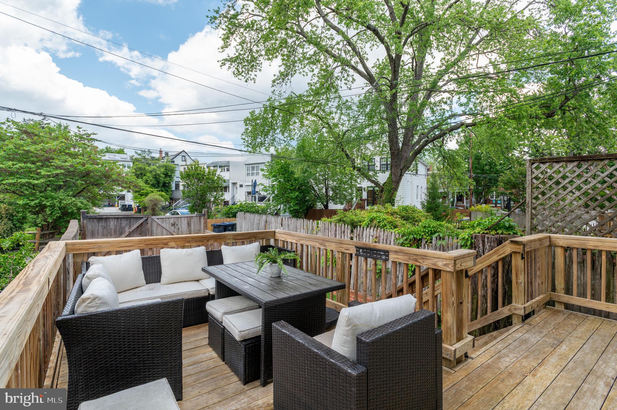 GLOVER PARK - Residential