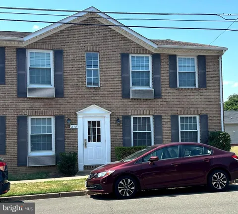 315 Broadway Street Unit 102, Quantico, VA MLS: VAPW2085018