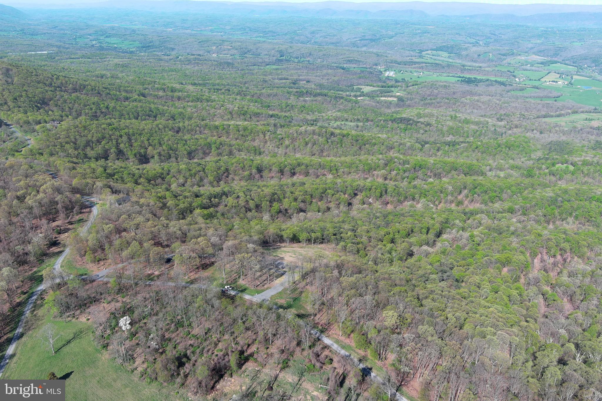 BLUFFS ON THE POTOMAC - Land