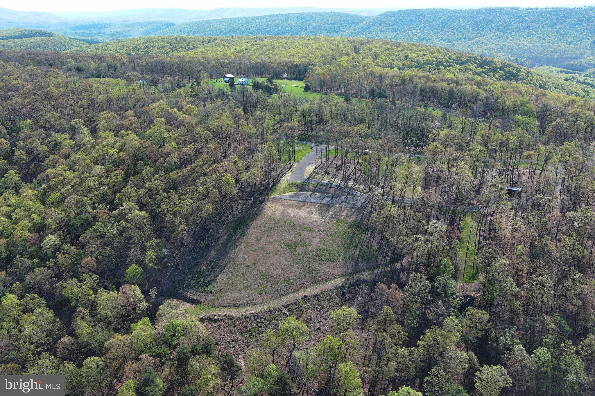 BLUFFS ON THE POTOMAC - Land