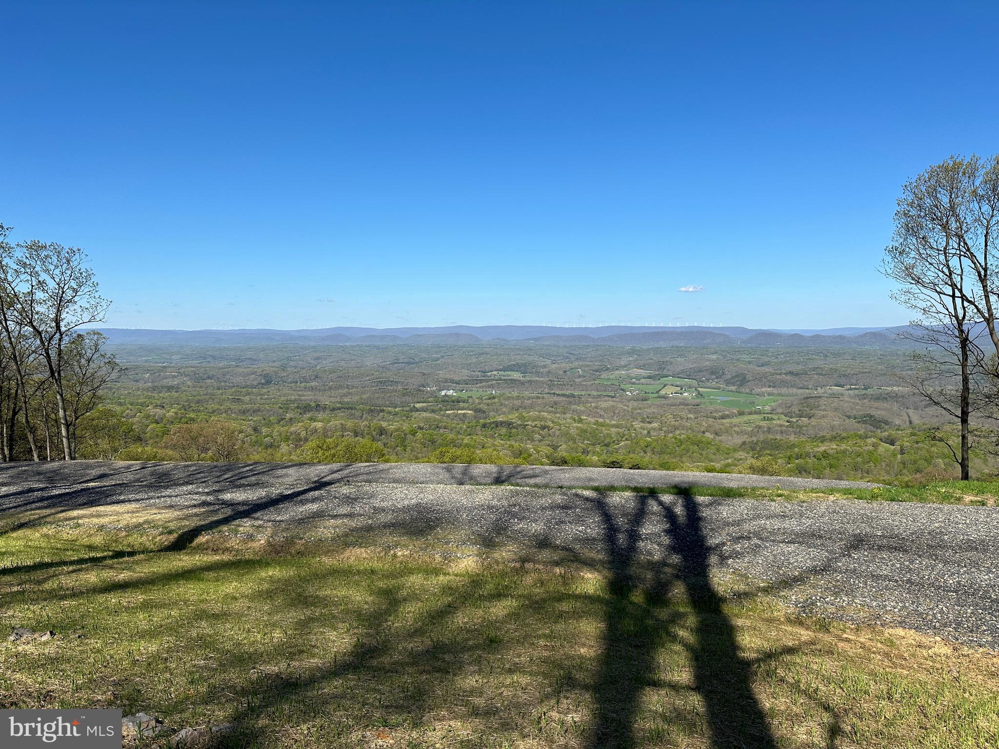 BLUFFS ON THE POTOMAC - Land
