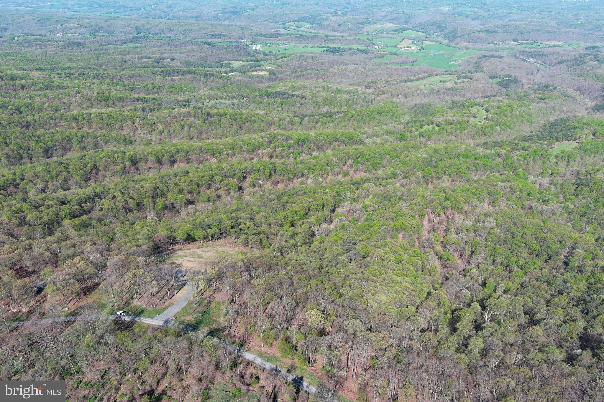 BLUFFS ON THE POTOMAC - Land
