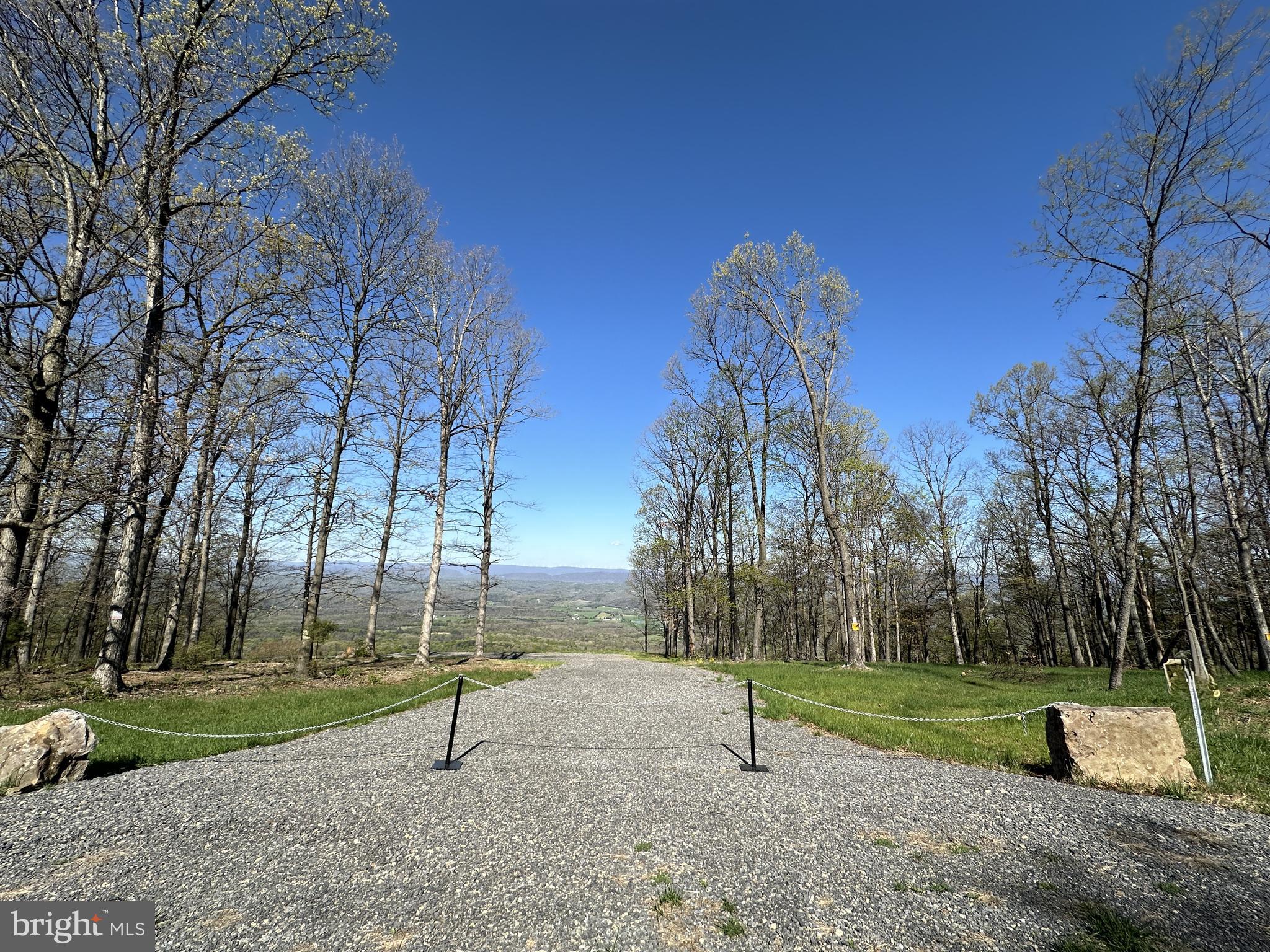 BLUFFS ON THE POTOMAC - Land