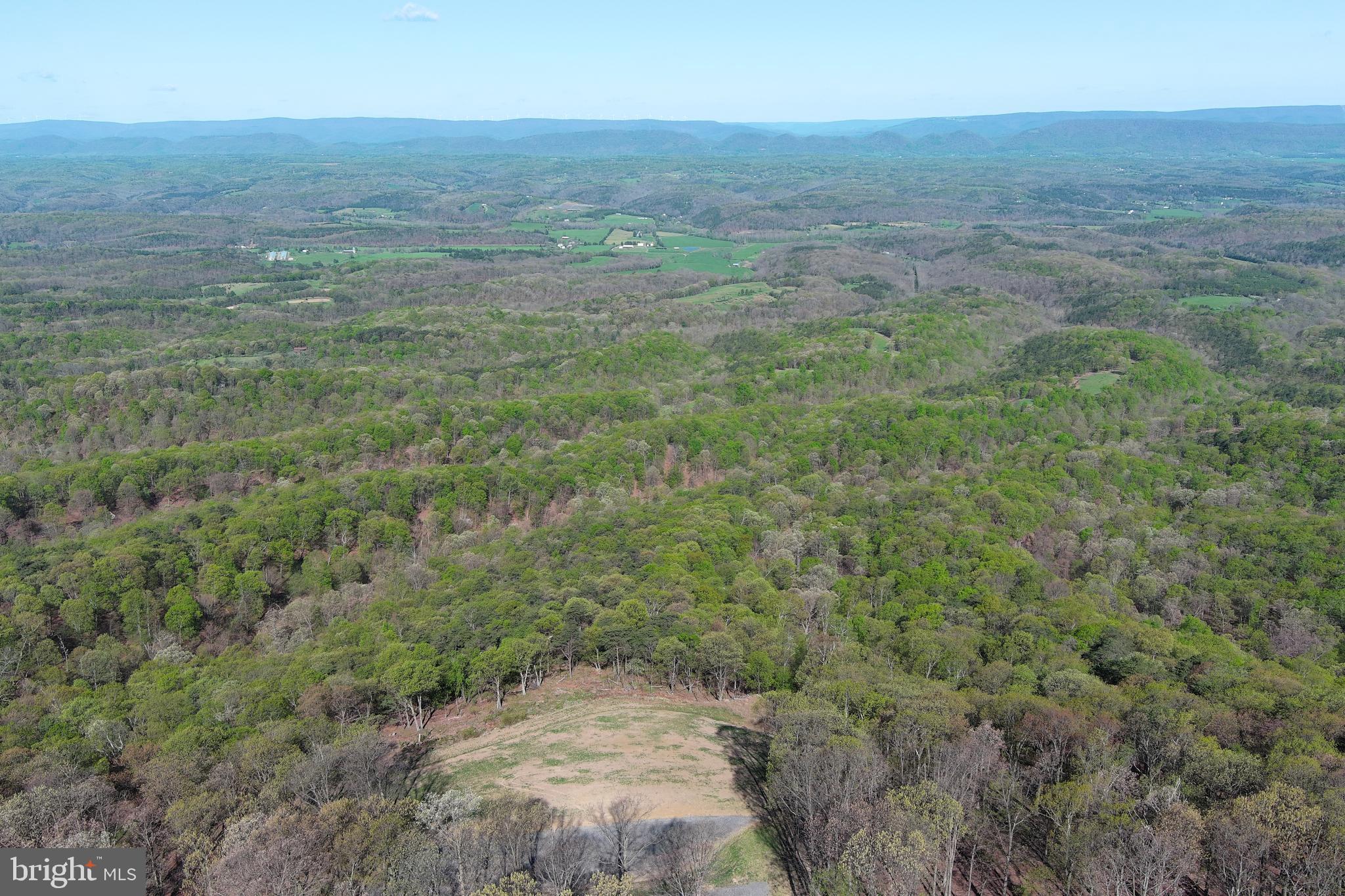 BLUFFS ON THE POTOMAC - Land