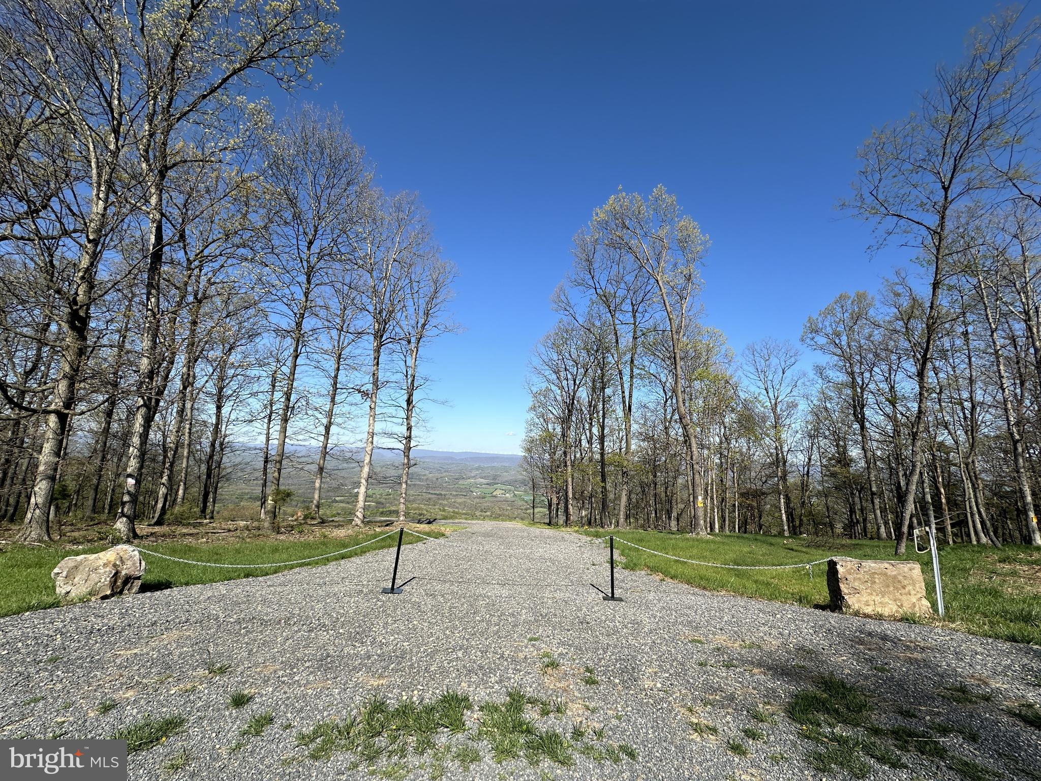 BLUFFS ON THE POTOMAC - Land