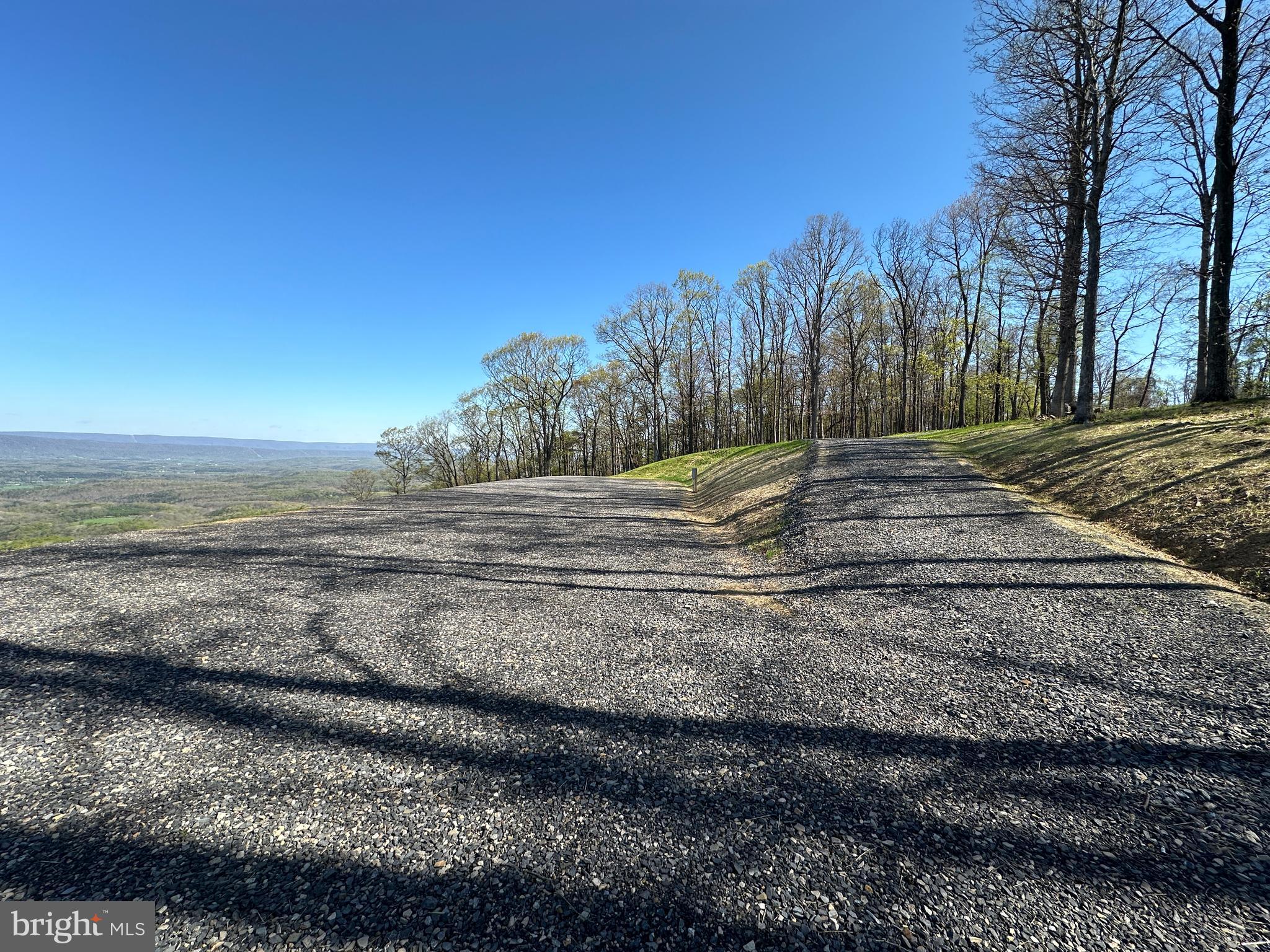 BLUFFS ON THE POTOMAC - Land