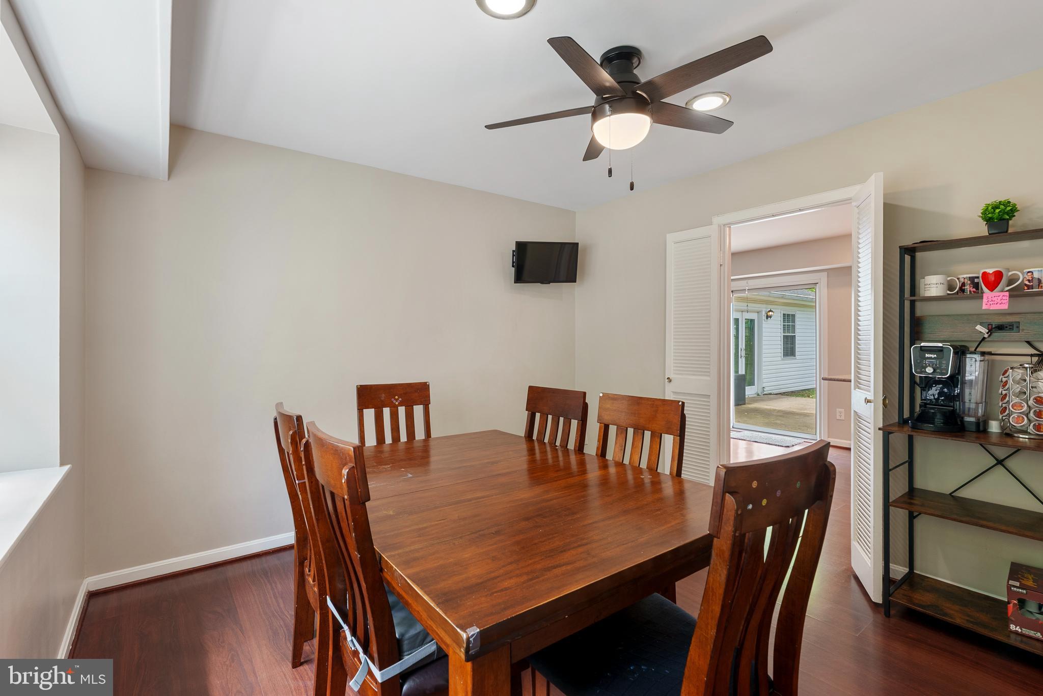 WHITEHALL - Residential