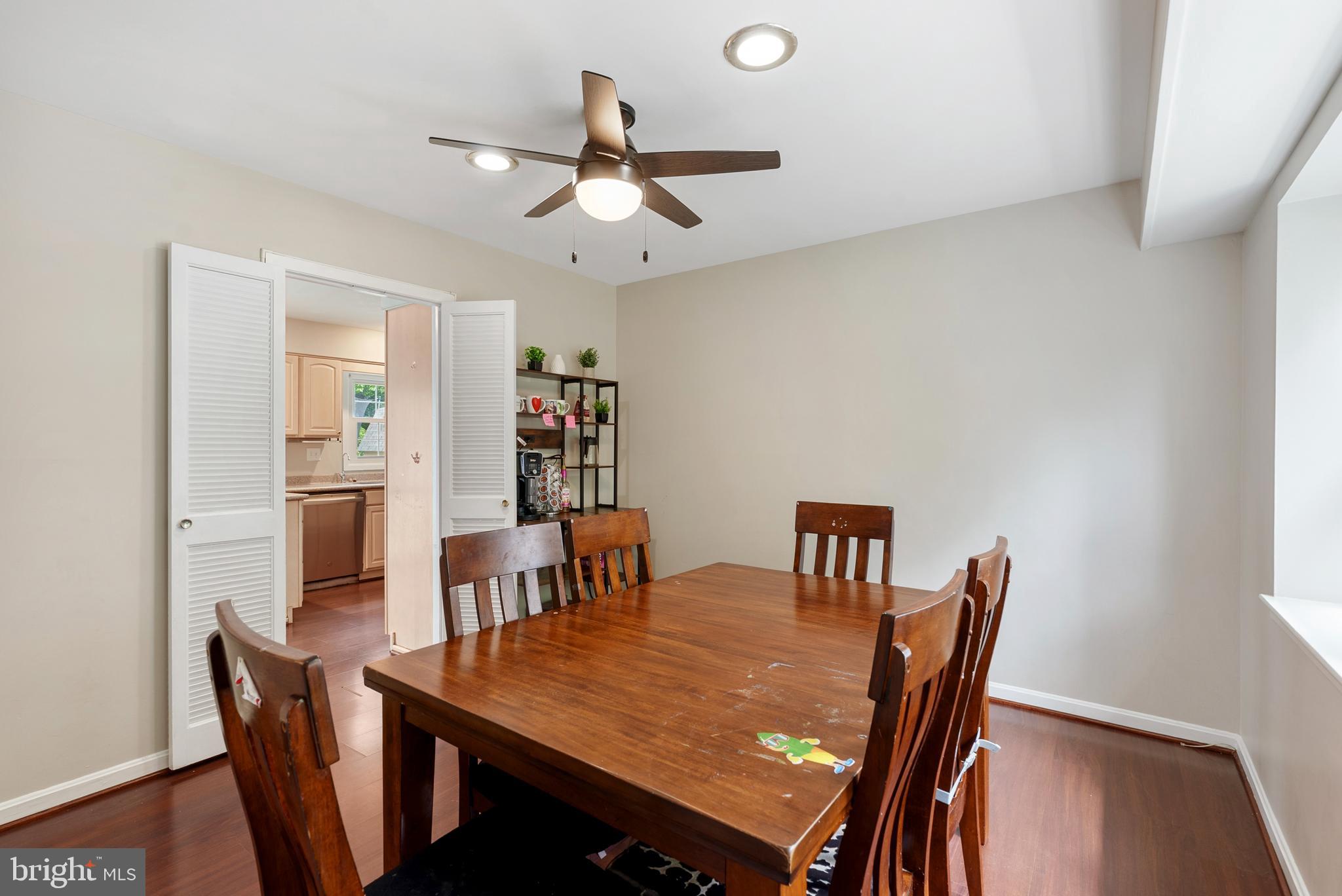 WHITEHALL - Residential