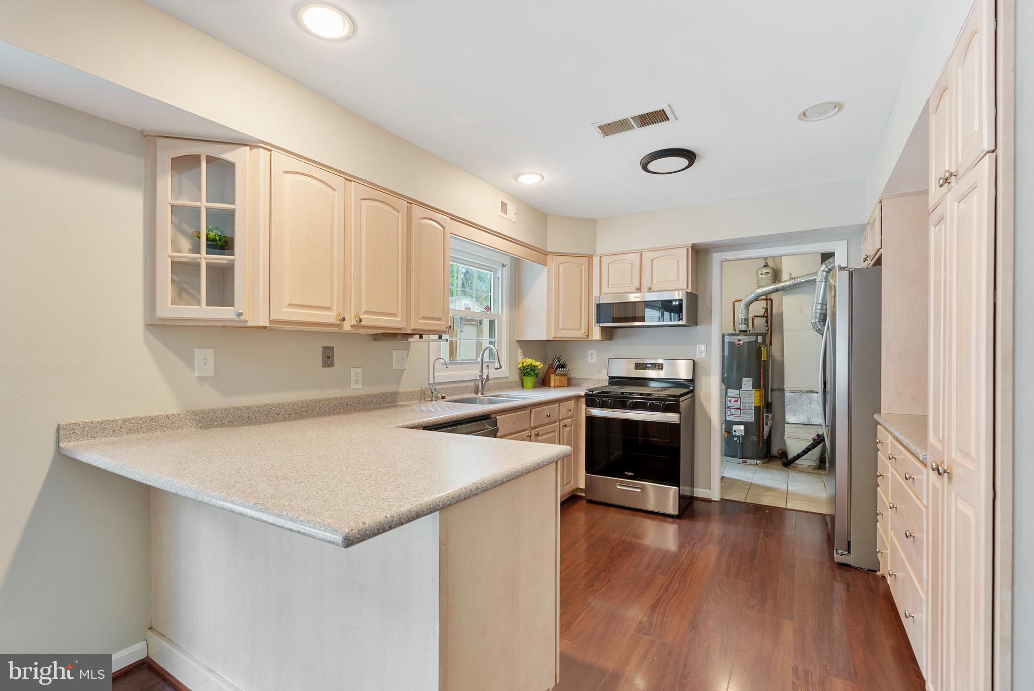 WHITEHALL - Residential