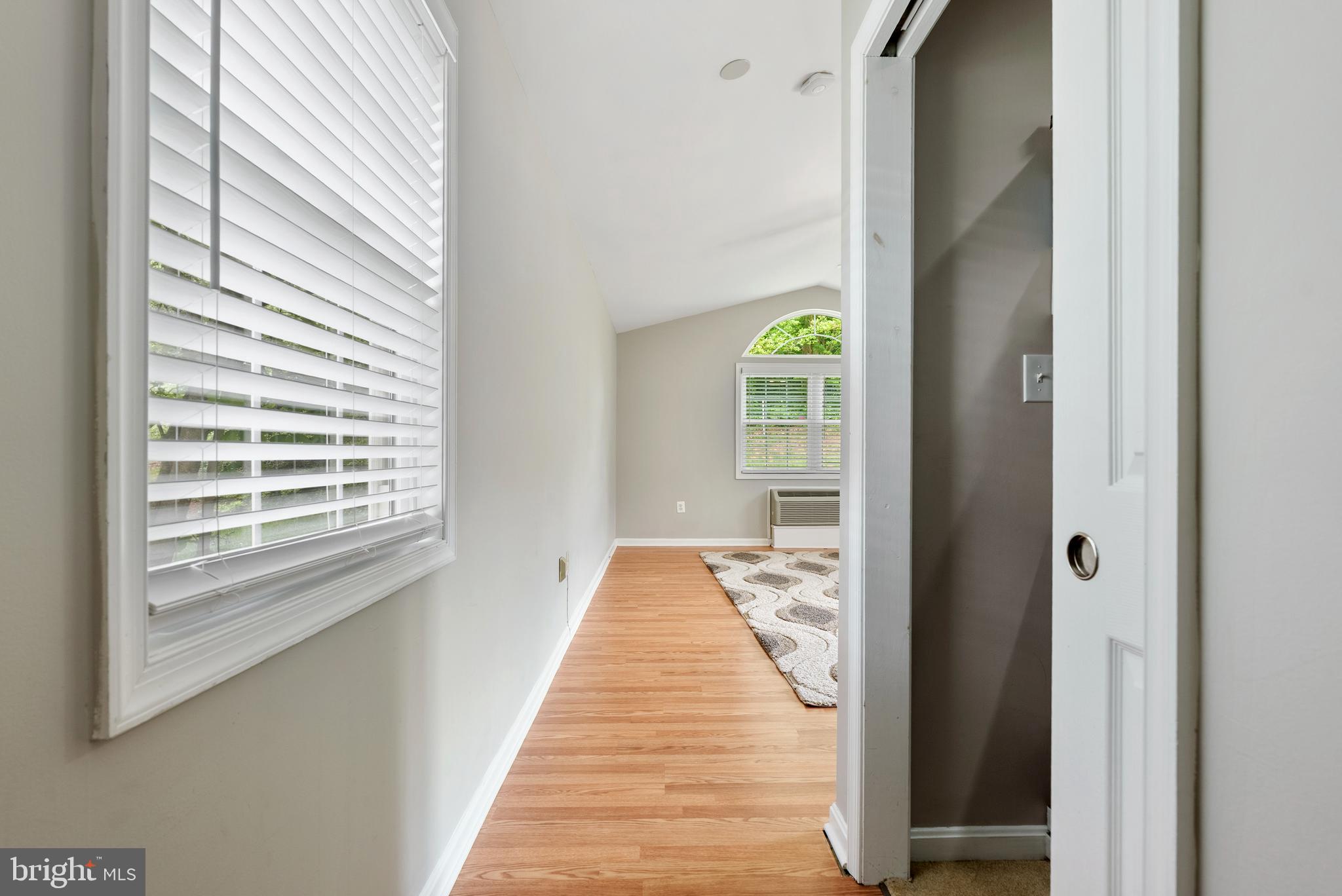 WHITEHALL - Residential