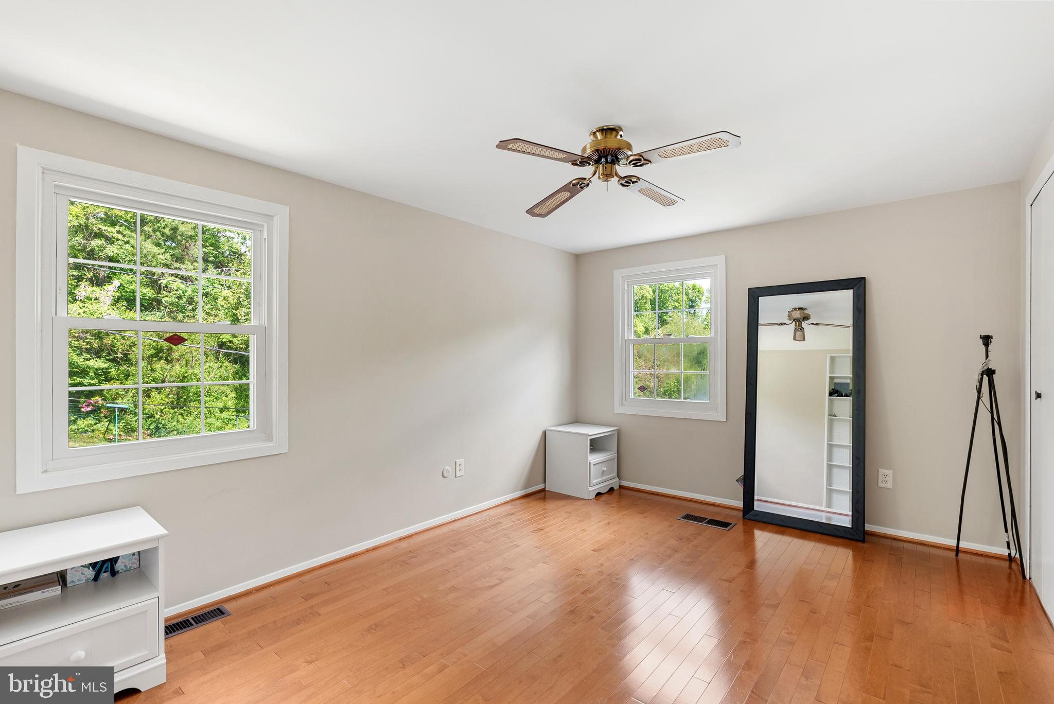 WHITEHALL - Residential